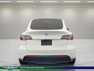 Tesla Model Y 2021 AWD Long Range 4dr Crossover