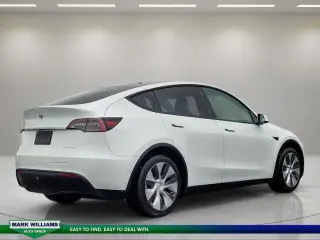 Tesla Model Y 2022 AWD Long Range 4dr Crossover