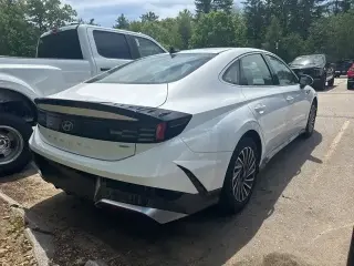 Hyundai SONATA Hybrid 2025 SEL 4dr Sedan