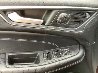 Ford Edge 2022 AWD Titanium 4dr Crossover