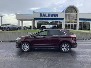 Ford Edge 2022 AWD Titanium 4dr Crossover