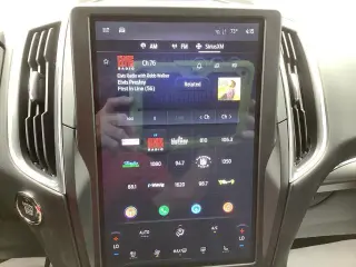 Ford Edge 2022 AWD Titanium 4dr Crossover