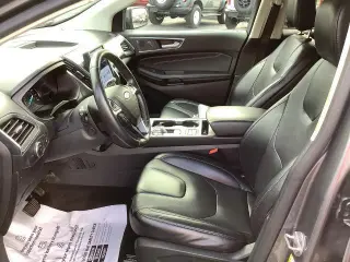 Ford Edge 2022 AWD Titanium 4dr Crossover