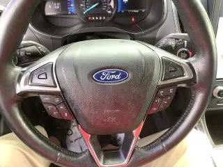 Ford Edge 2022 AWD Titanium 4dr Crossover