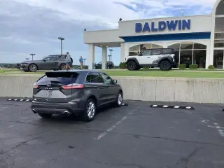 Ford Edge 2022 AWD Titanium 4dr Crossover