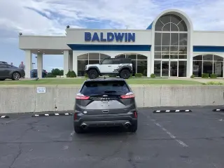 Ford Edge 2022 AWD Titanium 4dr Crossover