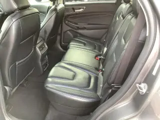 Ford Edge 2022 AWD Titanium 4dr Crossover