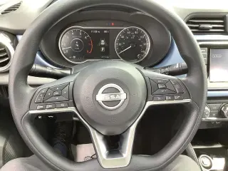 Nissan Versa 2025 SV 4dr Sedan