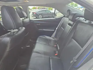 Toyota Corolla 2017 XSE 4dr Sedan