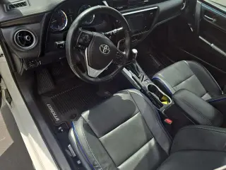 Toyota Corolla 2017 XSE 4dr Sedan
