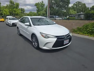 Toyota Camry 2017 SE 4dr Sedan