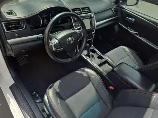 Toyota Camry 2017 SE 4dr Sedan