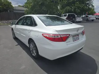 Toyota Camry 2017 SE 4dr Sedan