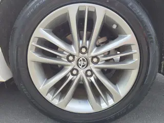 Toyota Camry 2017 SE 4dr Sedan