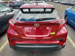 Toyota C-HR 2018 XLE Premium 4dr Crossover