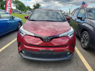 Toyota C-HR 2018 XLE Premium 4dr Crossover