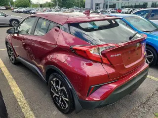 Toyota C-HR 2018 XLE Premium 4dr Crossover