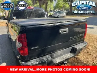 Toyota Tundra 2021 4x4 SR5 4dr Double Cab Pickup SB