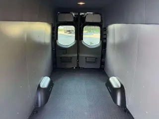 Mercedes-Benz Sprinter 2019 4x2 2500 3dr 170 in. WB High Roof Cargo Van (3.0L V6)