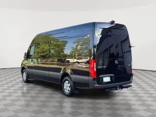Mercedes-Benz Sprinter 2019 4x2 2500 3dr 170 in. WB High Roof Cargo Van (3.0L V6)