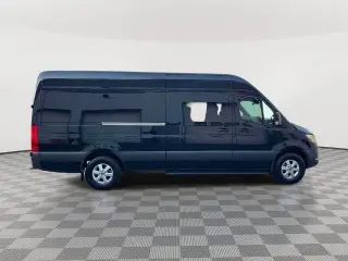 Mercedes-Benz Sprinter 2019 4x2 2500 3dr 170 in. WB High Roof Cargo Van (3.0L V6)