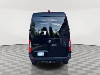 Mercedes-Benz Sprinter 2019 4x2 2500 3dr 170 in. WB High Roof Cargo Van (3.0L V6)