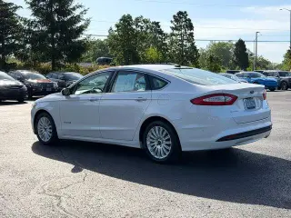 Ford Fusion Hybrid 2014 SE 4dr Sedan