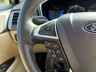 Ford Fusion Hybrid 2014 SE 4dr Sedan