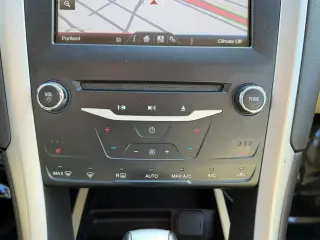 Ford Fusion Hybrid 2014 SE 4dr Sedan