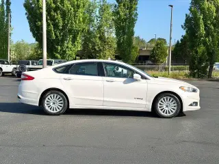 Ford Fusion Hybrid 2014 SE 4dr Sedan