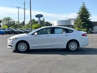 Ford Fusion Hybrid 2014 SE 4dr Sedan