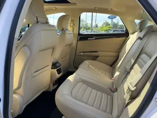 Ford Fusion Hybrid 2014 SE 4dr Sedan