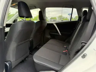 Toyota RAV4 2017 AWD LE 4dr SUV