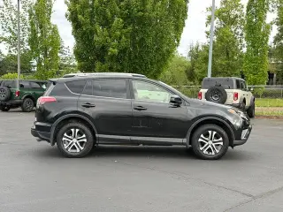 Toyota RAV4 2017 AWD LE 4dr SUV