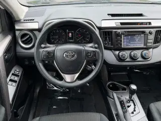 Toyota RAV4 2017 AWD LE 4dr SUV