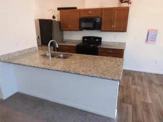 Propiedad en alquiler con 3 habitaciones y 2.5 baños en Union