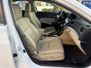 2016 Acura ILX w/Premium