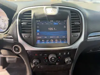 2014 Chrysler 300 C