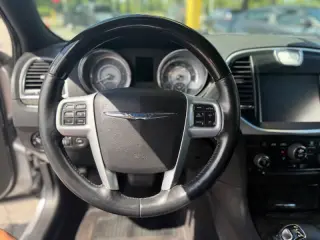 2014 Chrysler 300 C