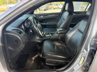 2014 Chrysler 300 C
