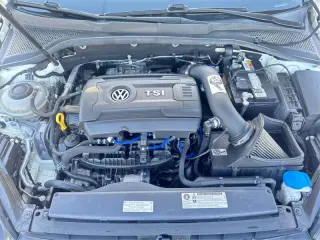 2018 Volkswagen Golf TSI SE