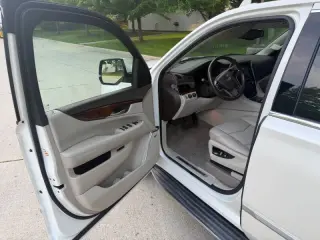2015 Cadillac Escalade Luxury