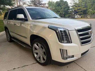 2015 Cadillac Escalade Luxury