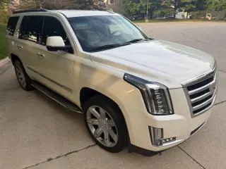 2015 Cadillac Escalade Luxury