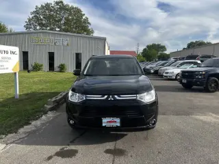 2014 Mitsubishi Outlander SE