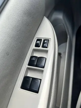2010 Subaru Legacy 3.6R Premium