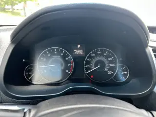 2010 Subaru Legacy 3.6R Premium