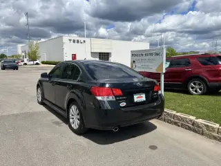 2010 Subaru Legacy 3.6R Premium