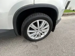2010 Volkswagen Tiguan Wolfsburg Edition 4Motion