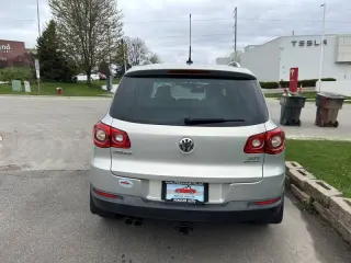2010 Volkswagen Tiguan Wolfsburg Edition 4Motion
